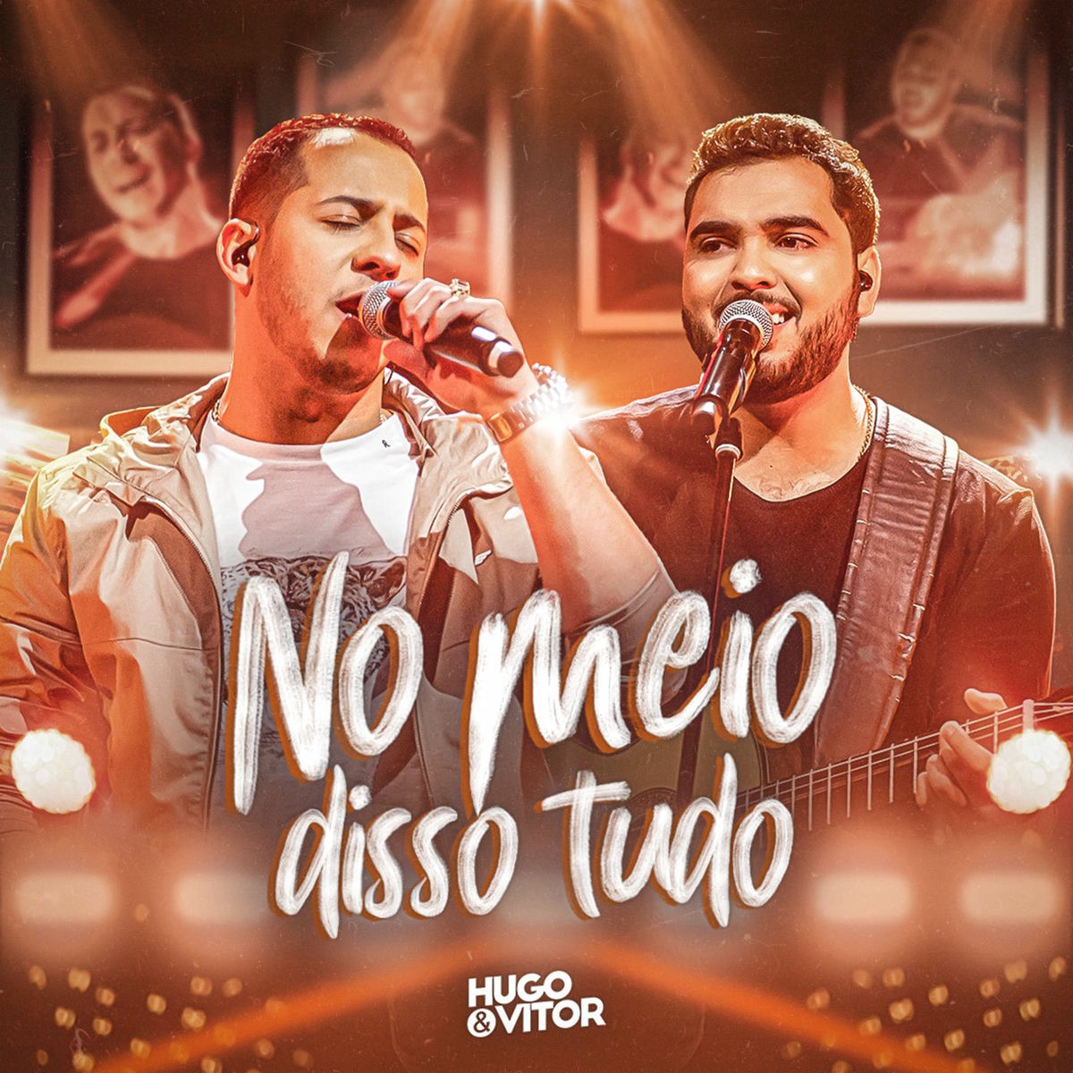 Album cover of No Meio Disso Tudo