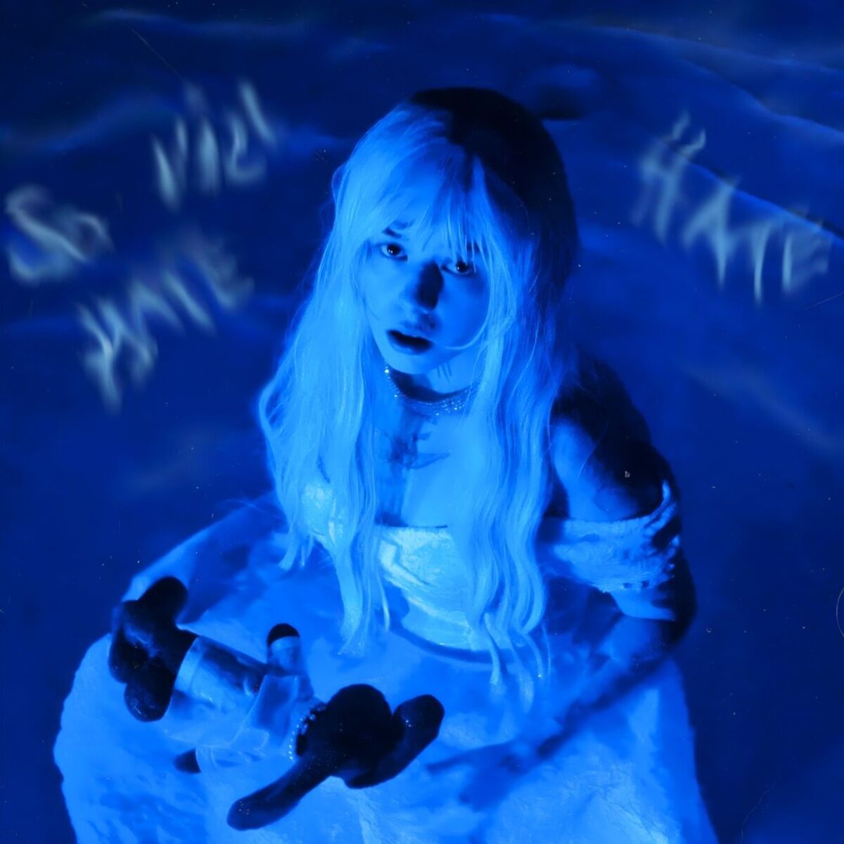 Album cover of so viel hate