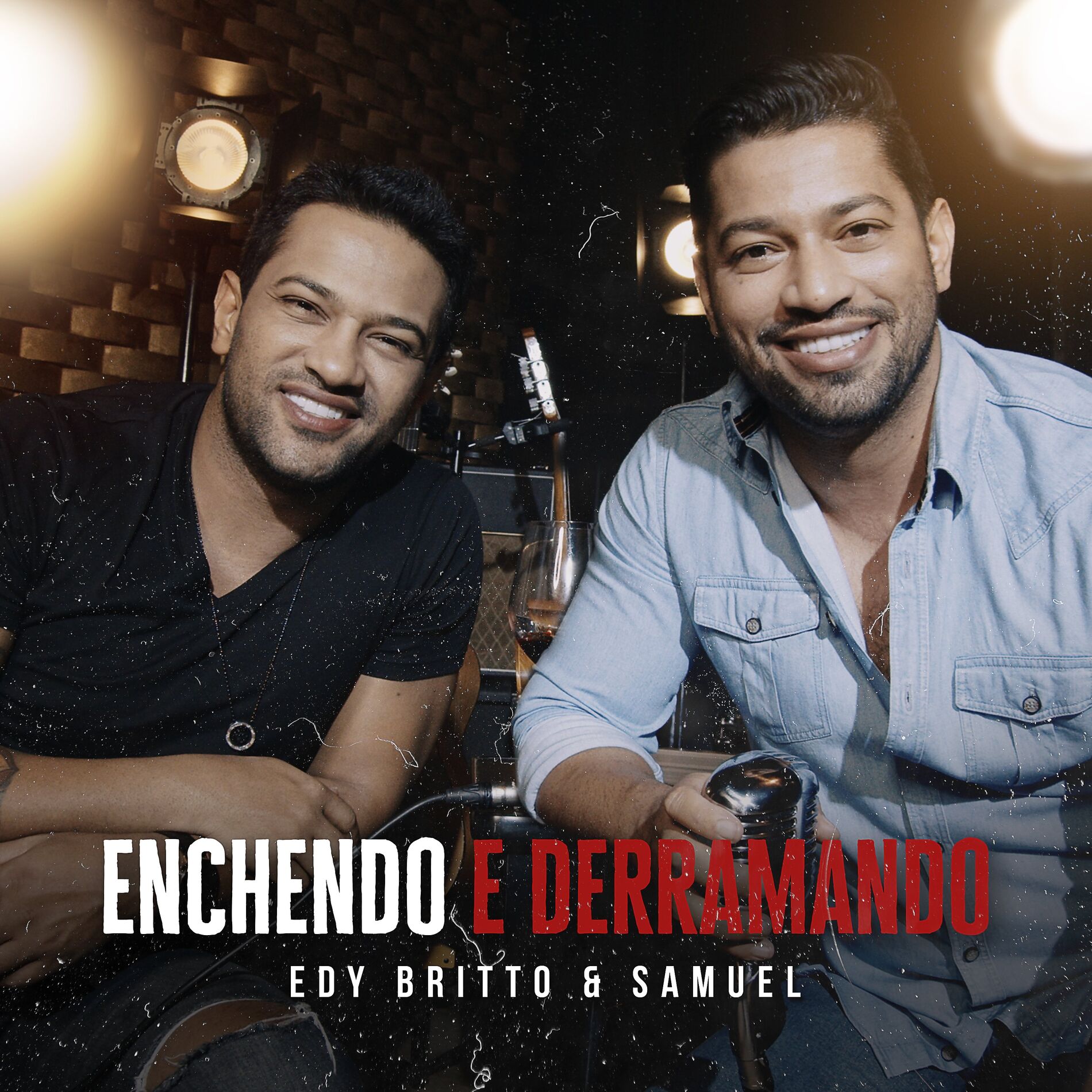 Album cover of Enchendo e Derramando