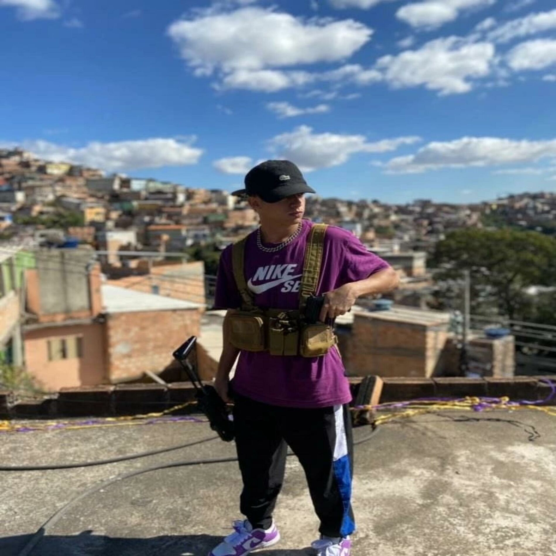 Album cover of É TUDO PUTA