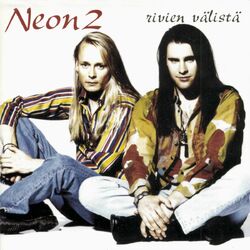 Cover of Rivien Välistä