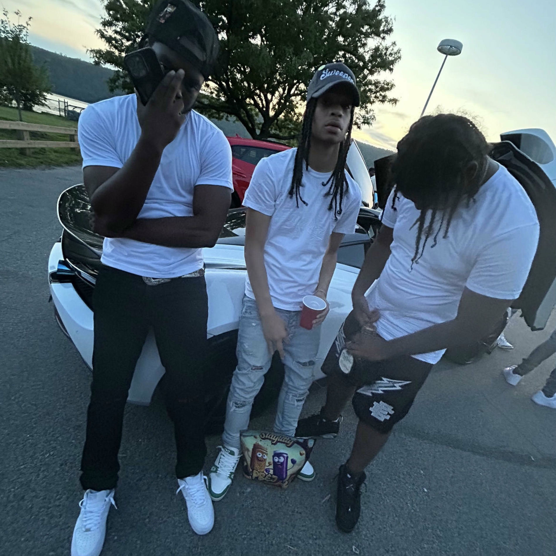 SG Sweep - 4 Man (feat. Kapp, Relly Gunz & SkiiDot B) | Deezer