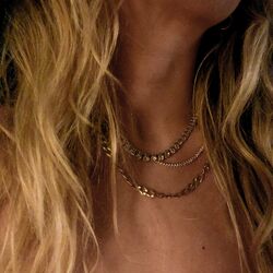 Cover of golden thing