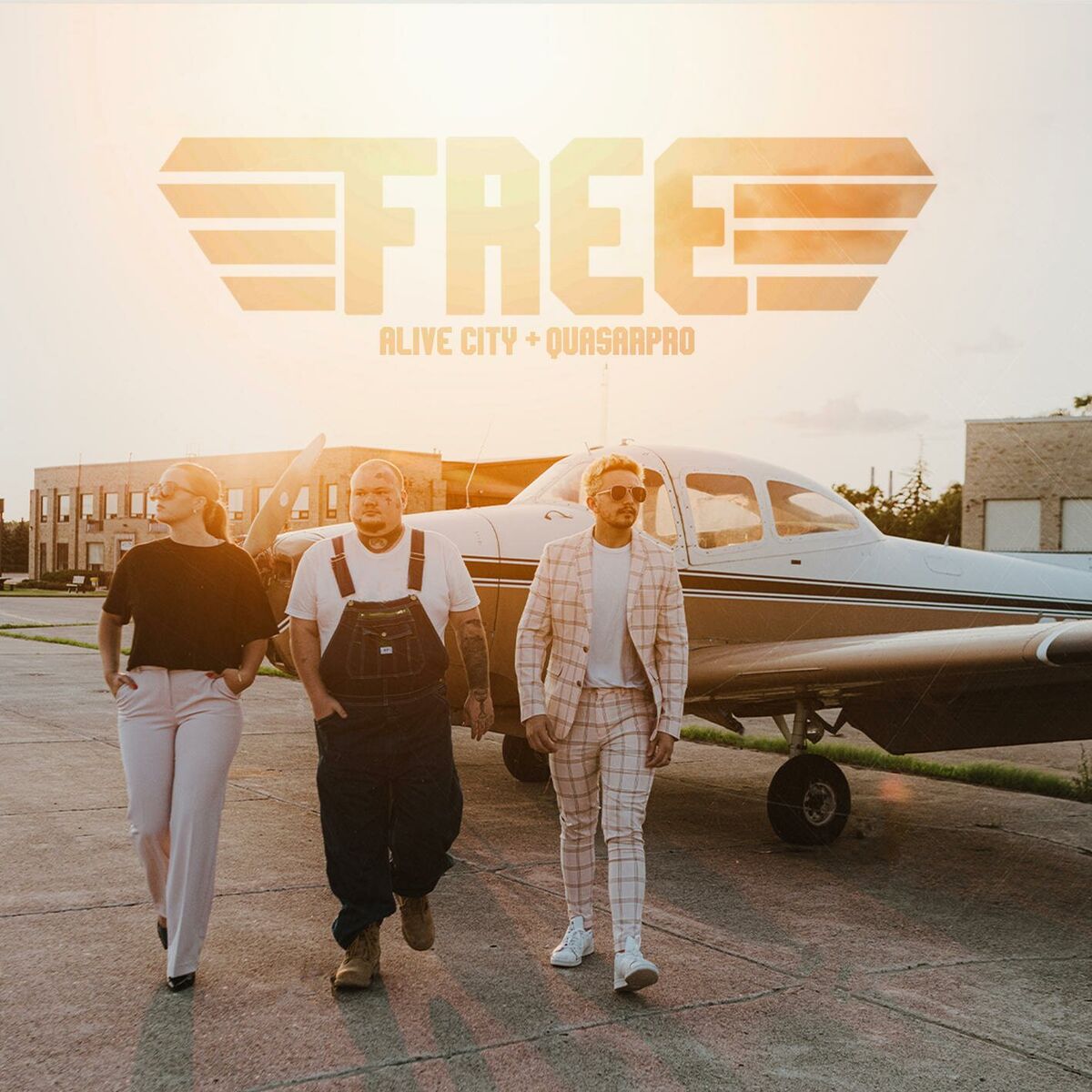 Album cover of FREE