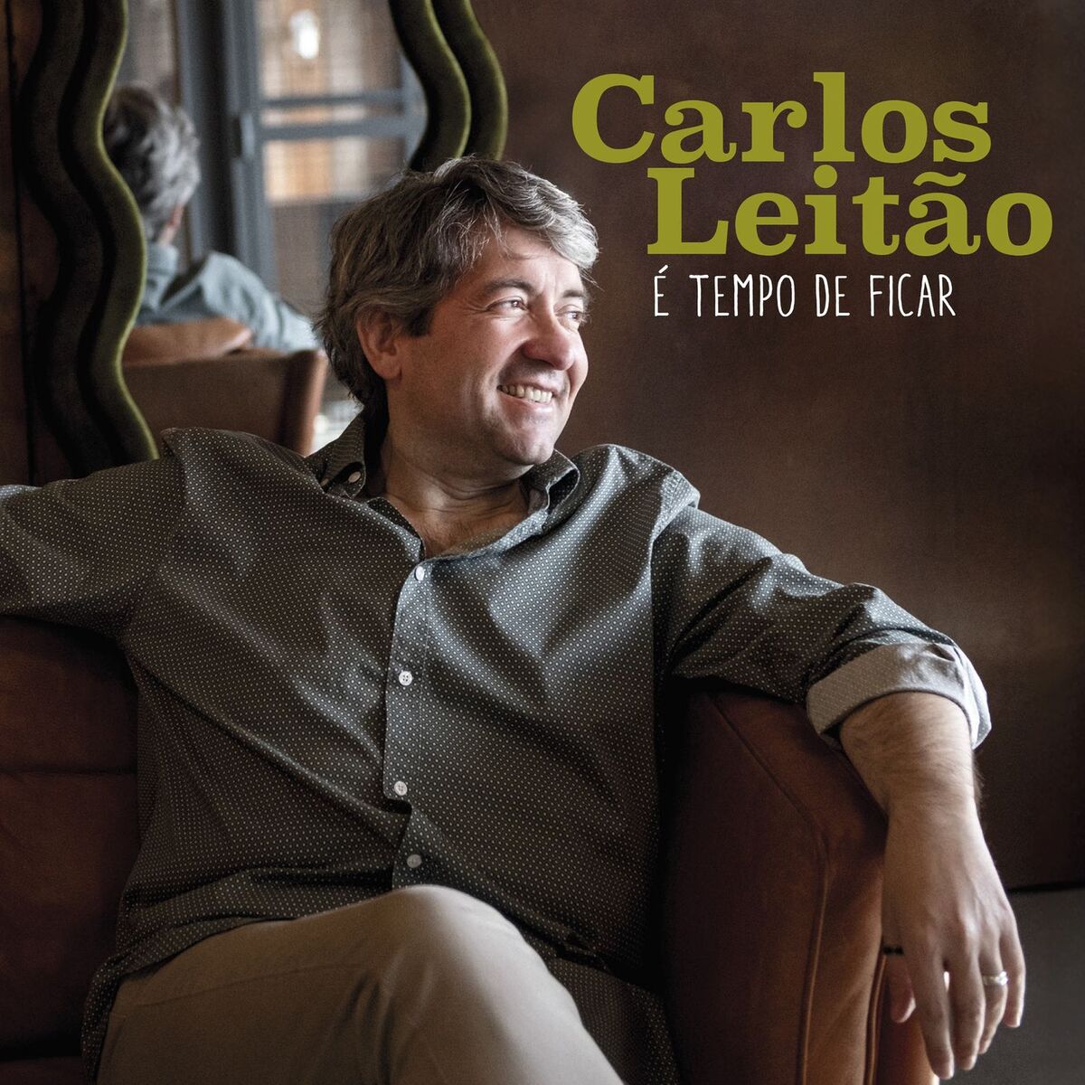 Album cover of É tempo de ficar