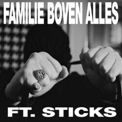Cover of FAMILIE BOVEN ALLES
