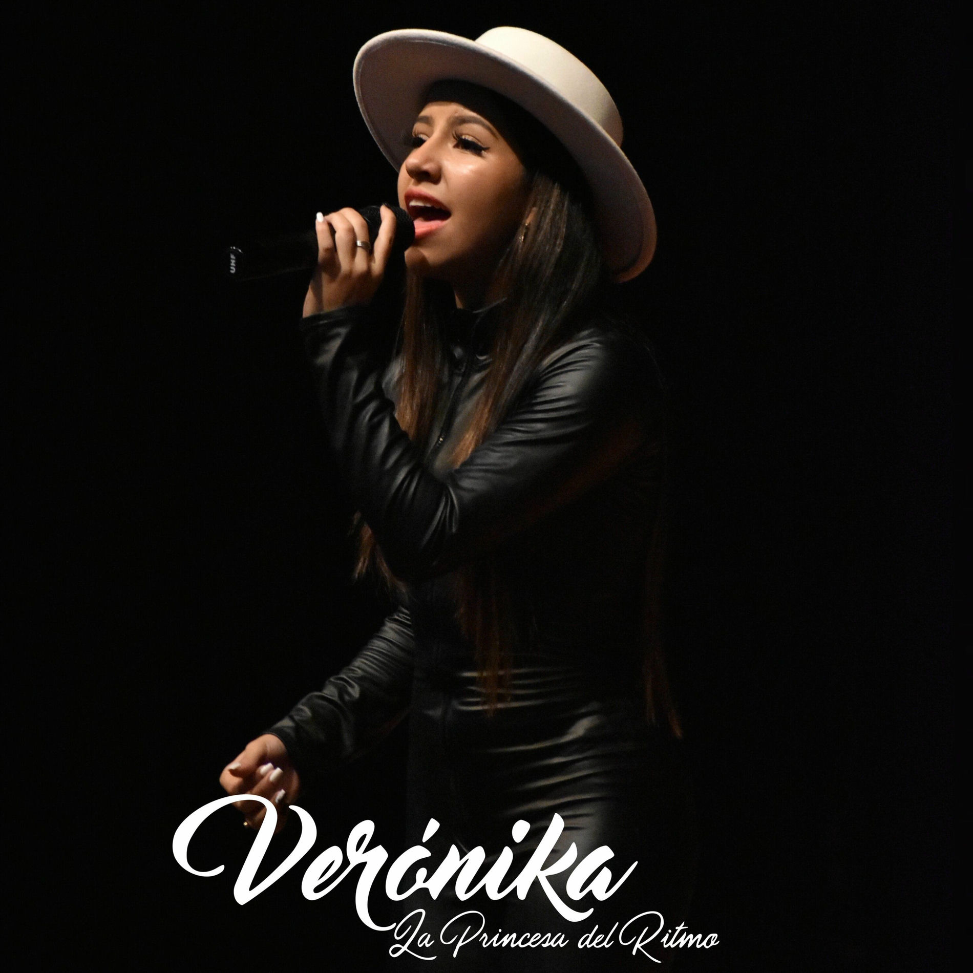 Юлия Захарова порно фото