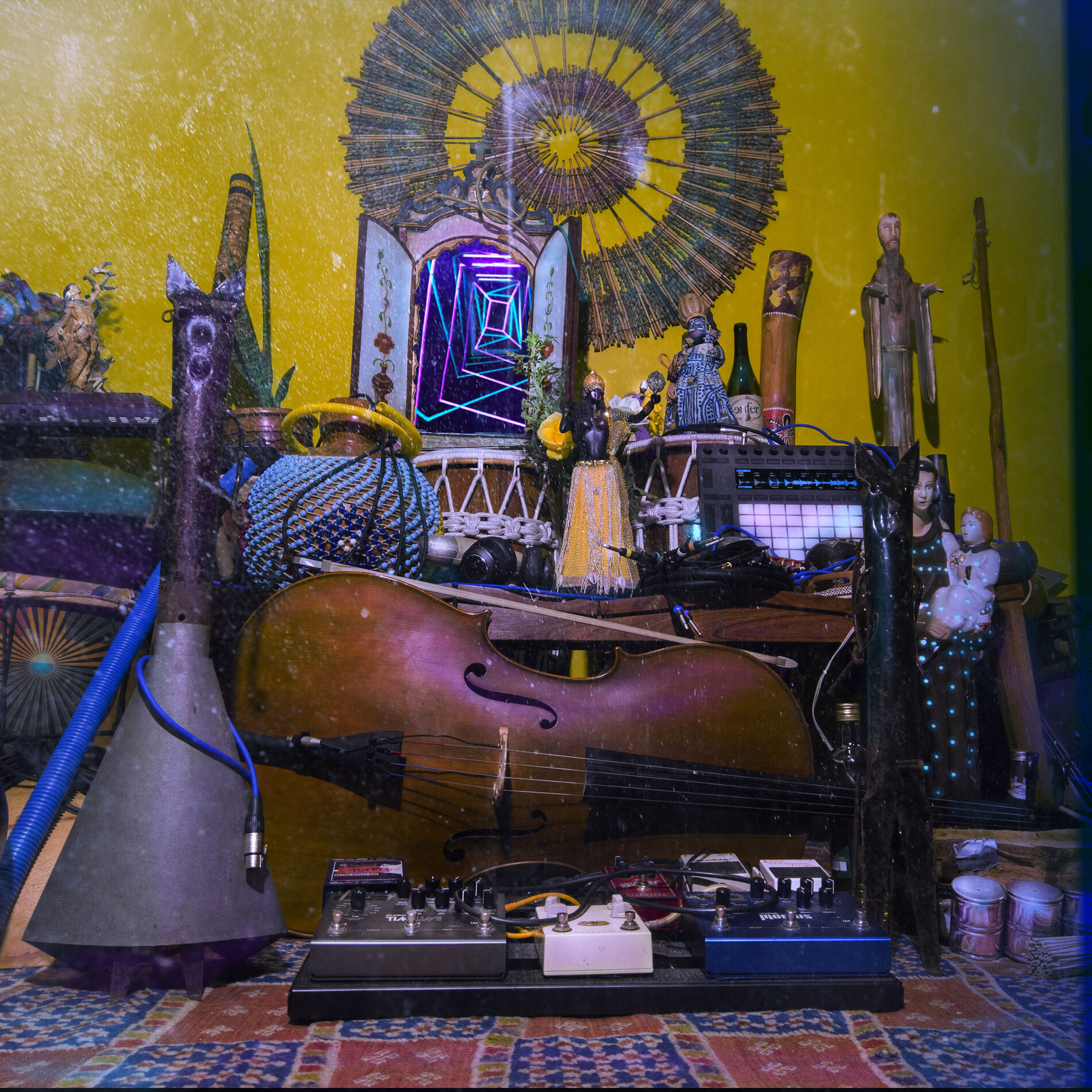 Album cover of Yamí