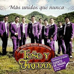 Cover of Más Unidos Que Nunca
