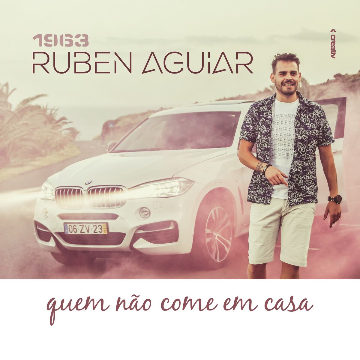 Album cover of Quem Não Come Em Casa