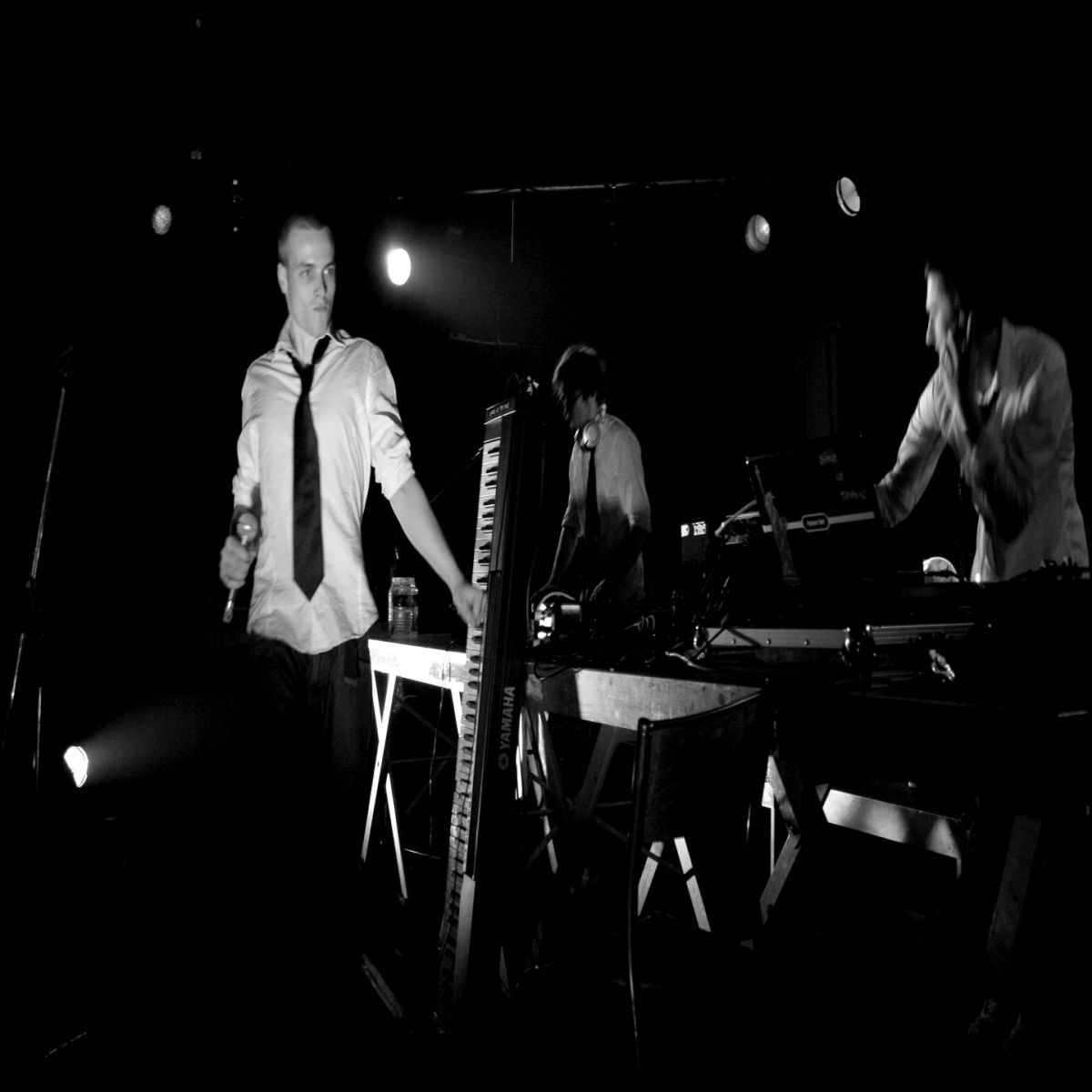 Album cover of About the trauma drum