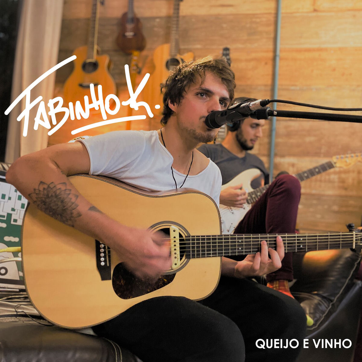 Album cover of Queijo e Vinho (Acústico Na Floresta)