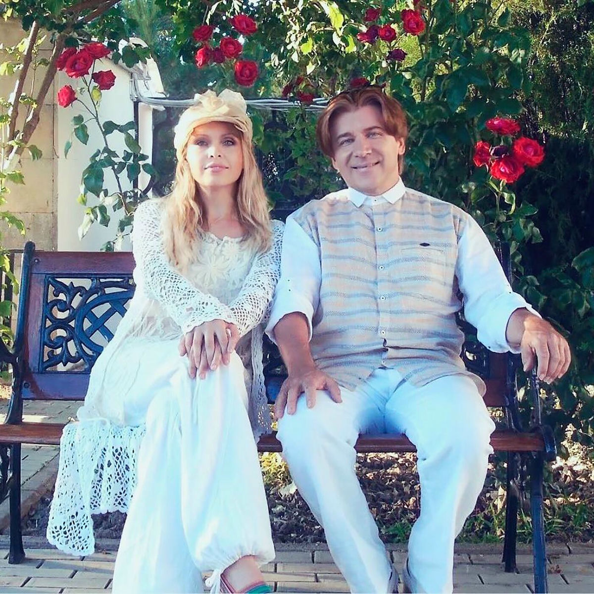 Ayollarni tekinga sikishini tomosha qiling