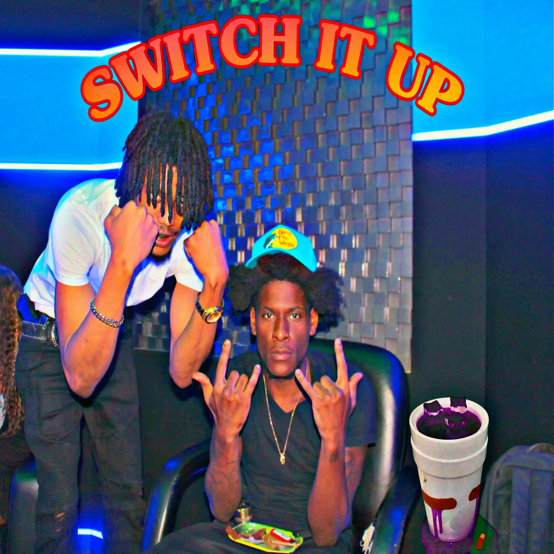 Album cover of Switch it up (feat. Reeselikedat & Dmac)