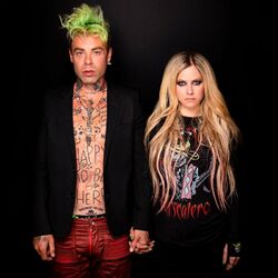 Cover of Flames (feat. Avril Lavigne) [Acoustic]