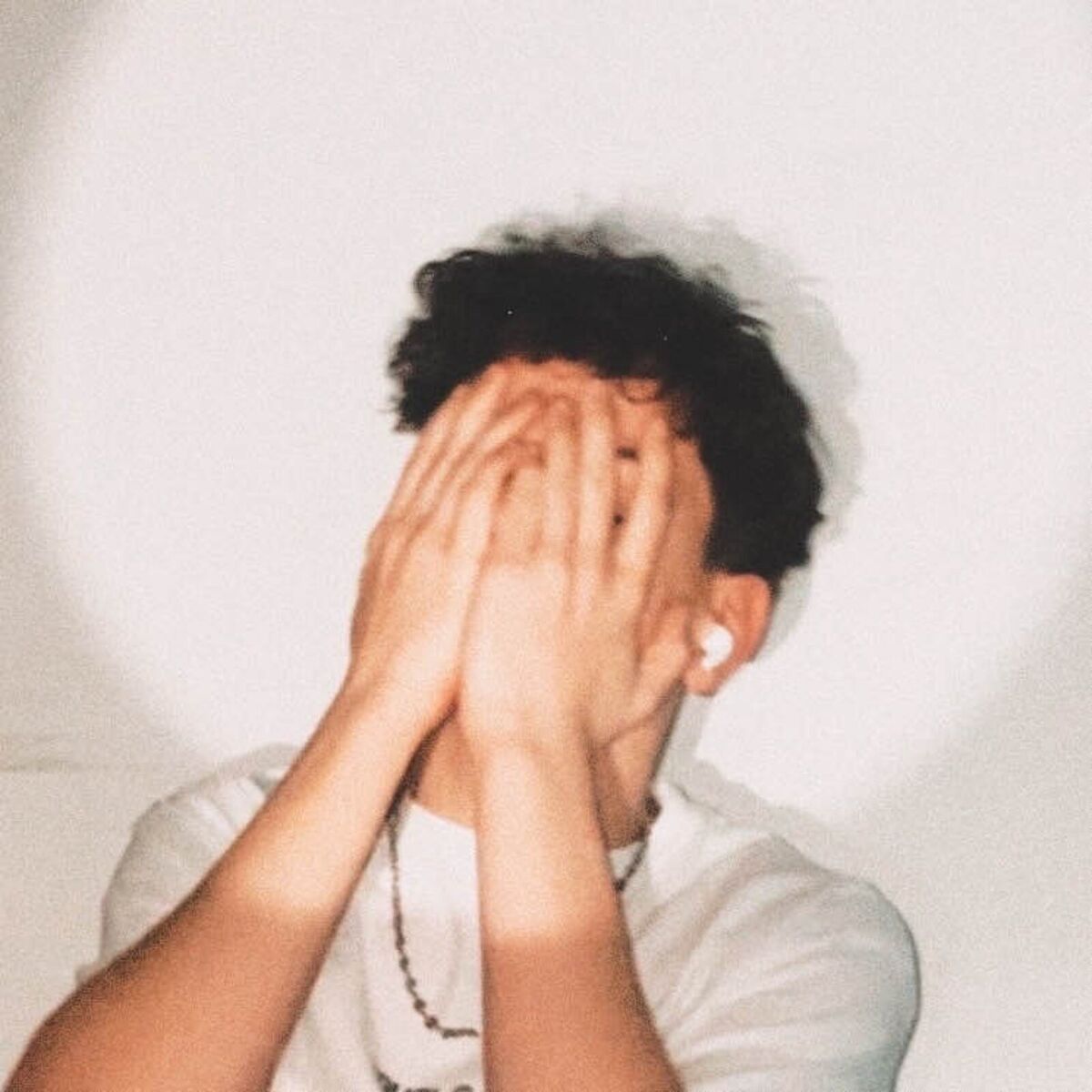 Album cover of SOUCIS