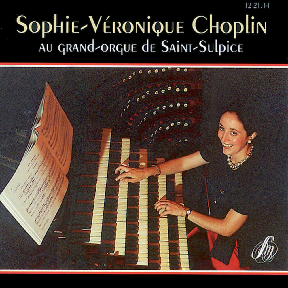 Picture of Sophie-Véronique Cauchefer-Choplin au grand-orgue de Saint-Sulpice