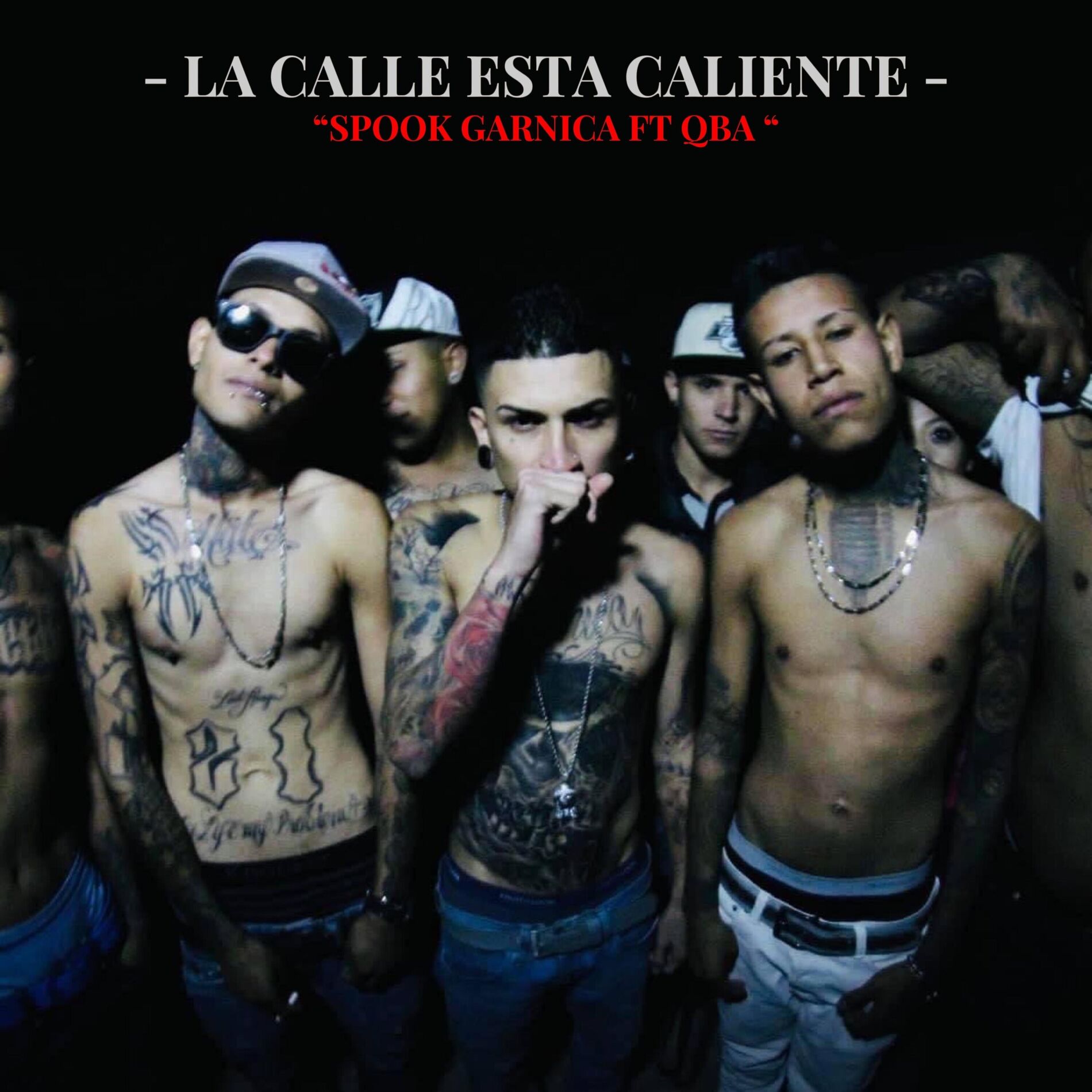 Album cover of La Calle Esta Caliente