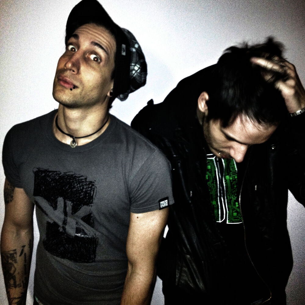 Picture of Sinaver vs D-Tune vs Emd Boyz - Bring the Bass Back (Sinaver Remix)
