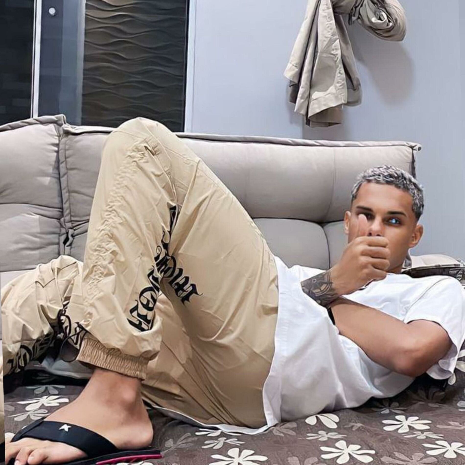 Album cover of Vou te arrastar pra treta (feat. DJ TAK VADIÃO)