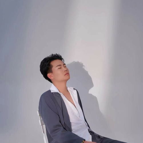 终究还是一个人