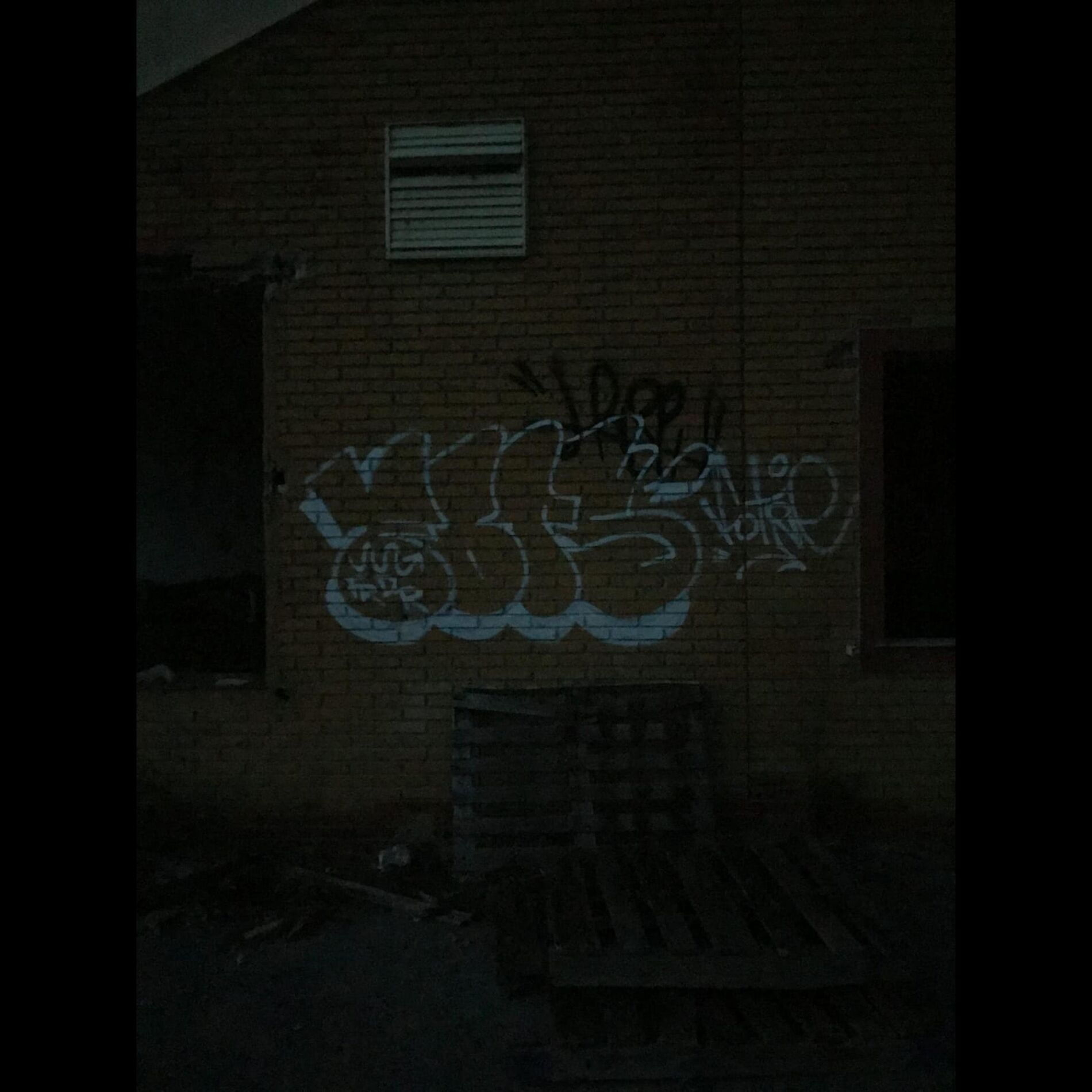 Album cover of Throw up (Offer 2)