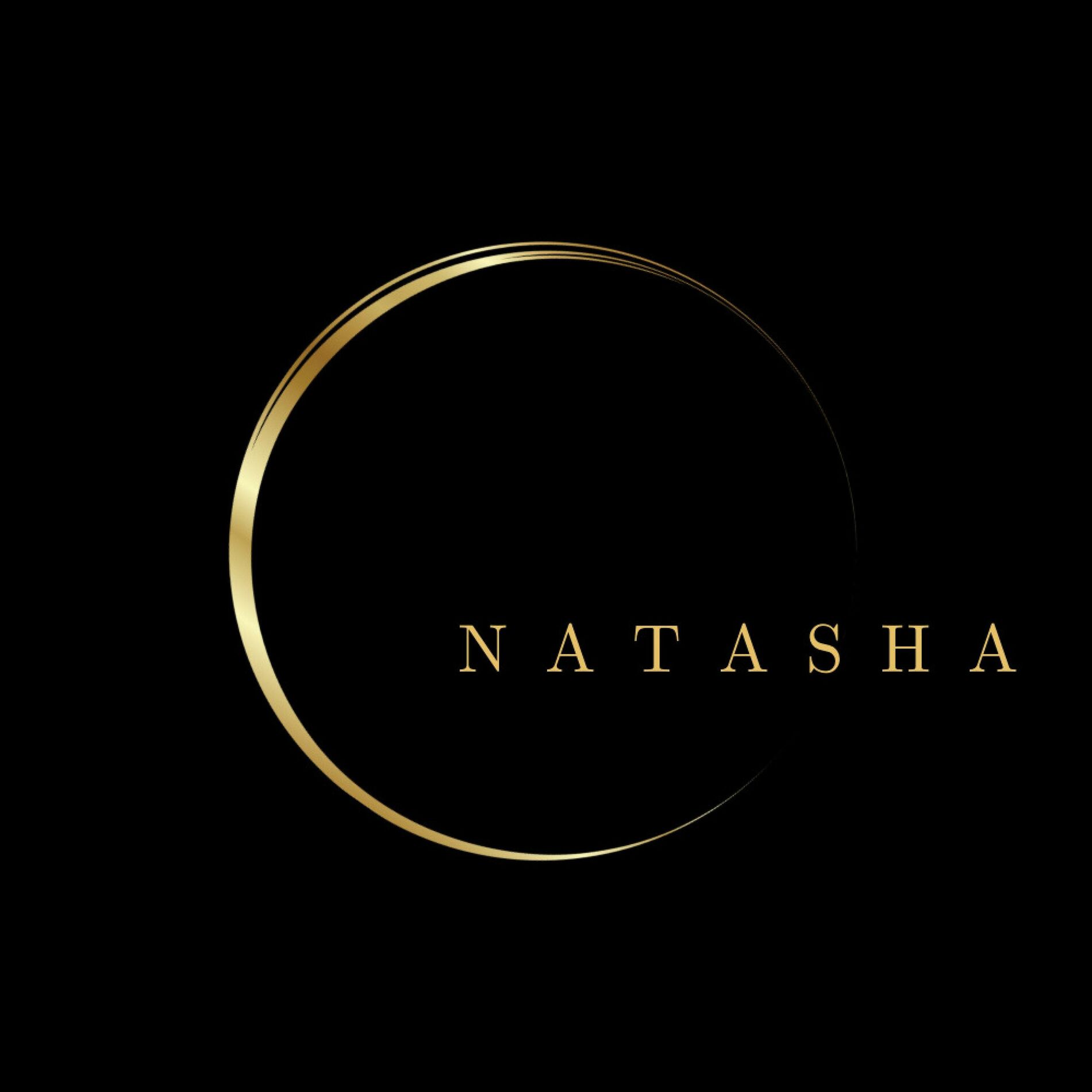 külotsiz yalangoch semiz ayol