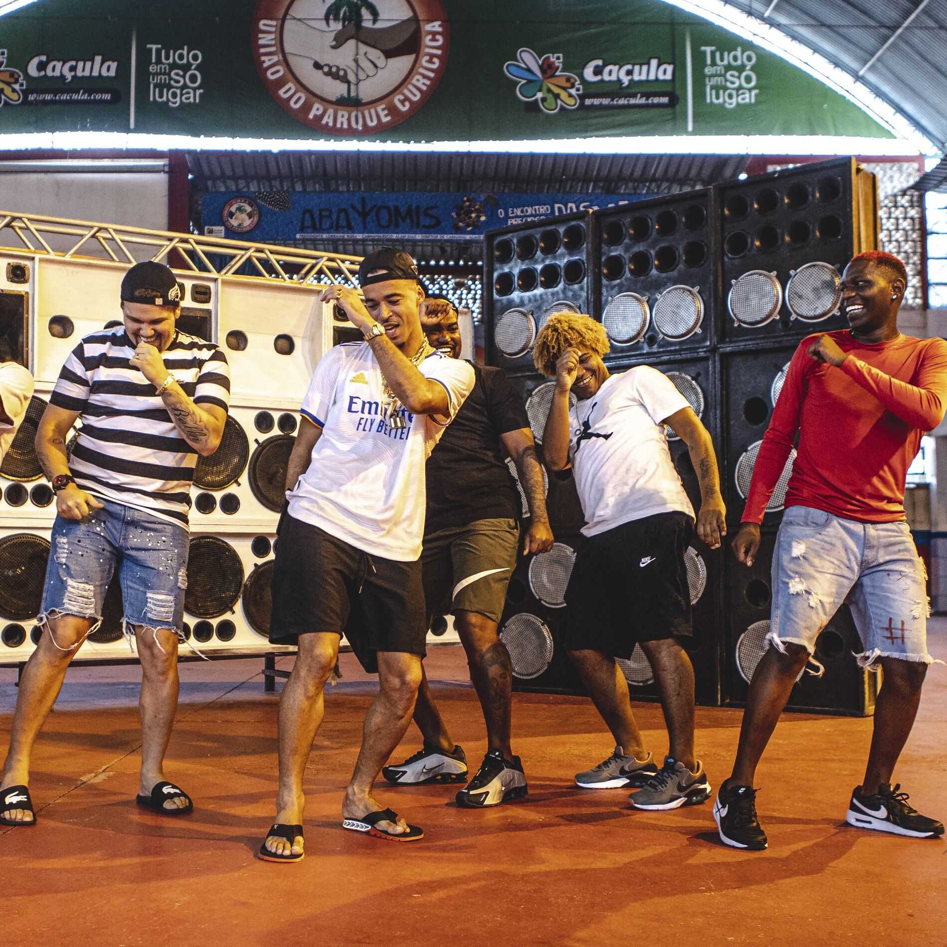 Album picture of Desenrola Bate Joga de Ladin (feat. DJ Biel do Furduncinho)