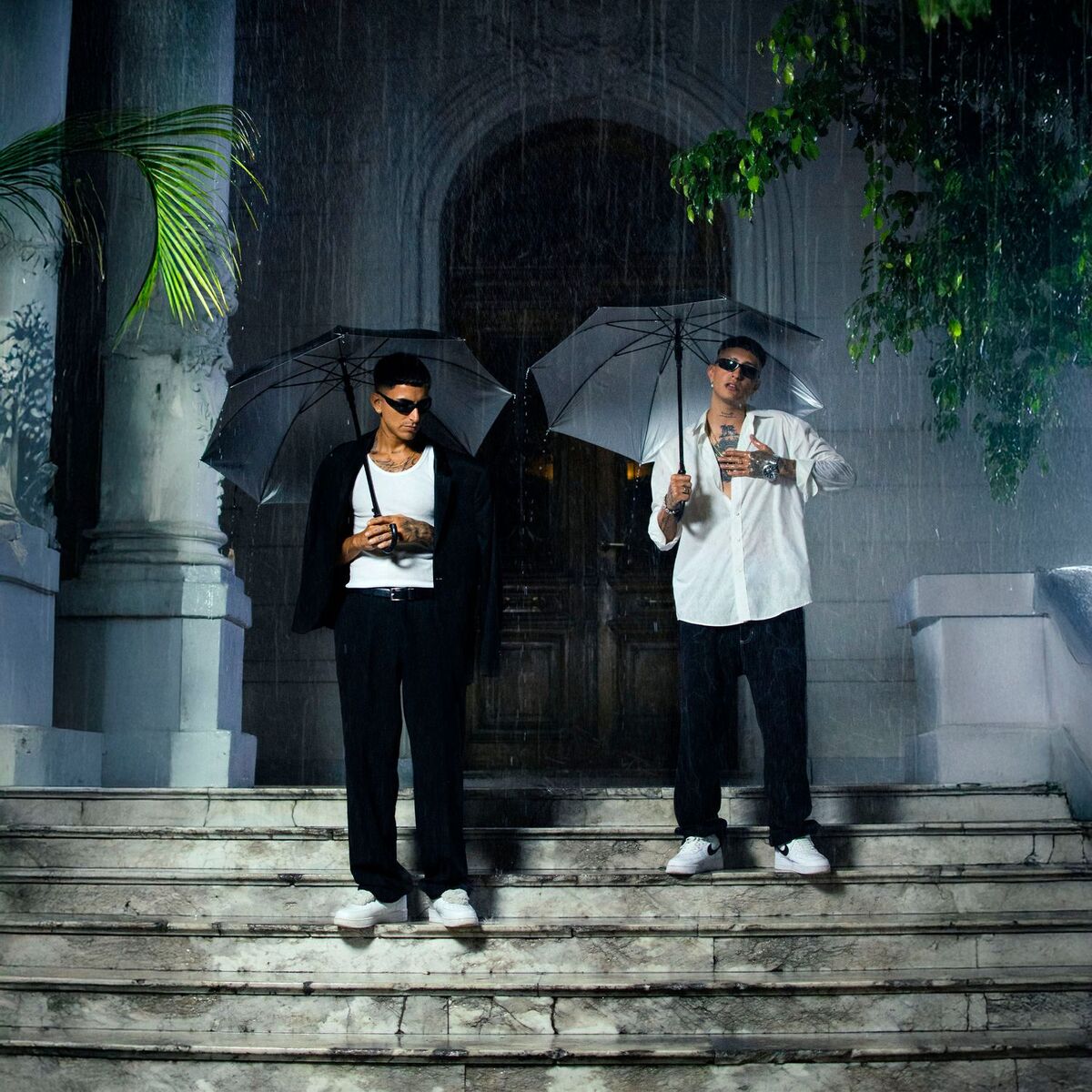 Album cover of Llueve