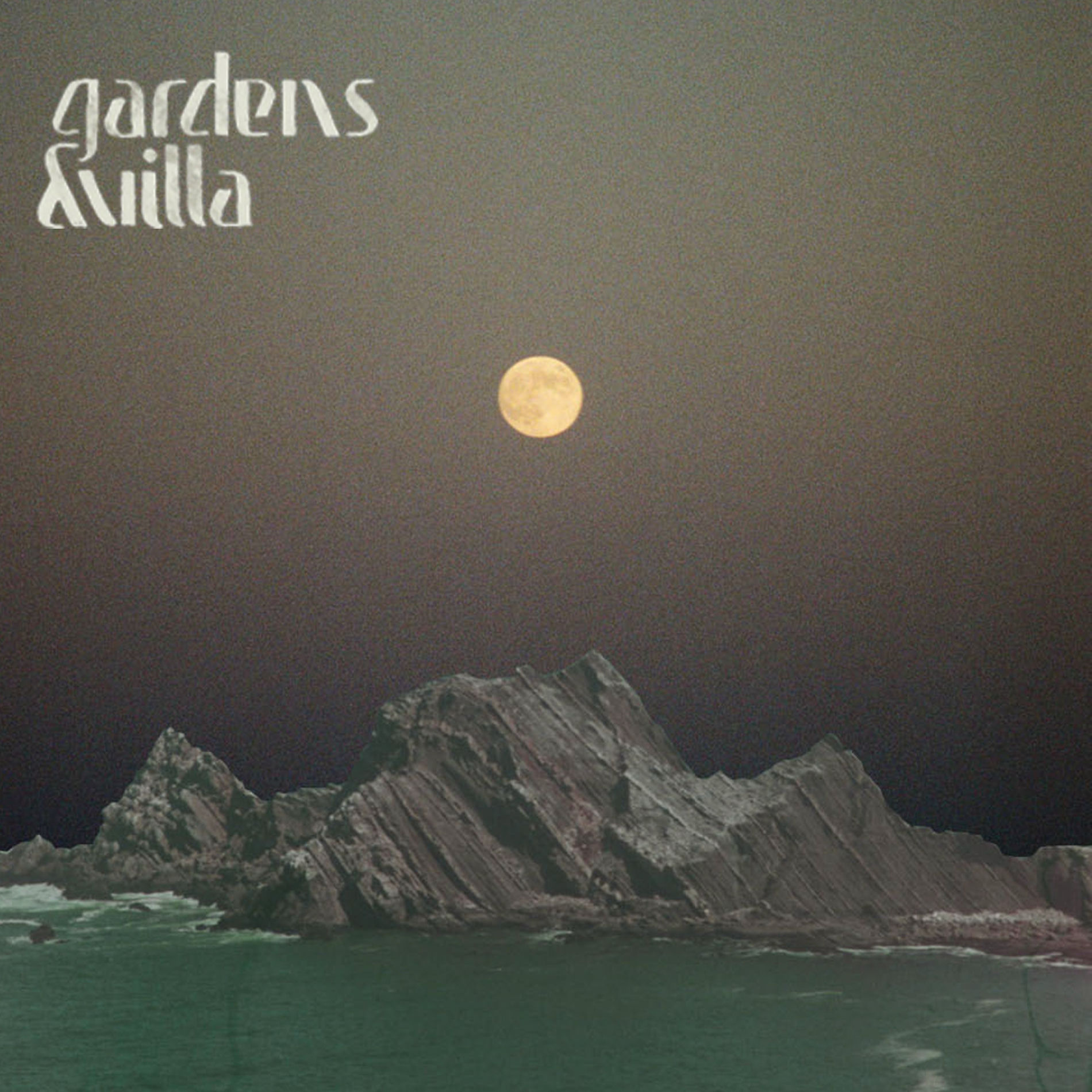 Album cover of Underneath The Moon