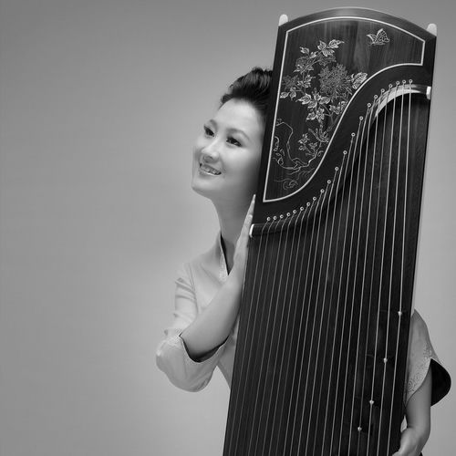 出水莲 (古筝曲)