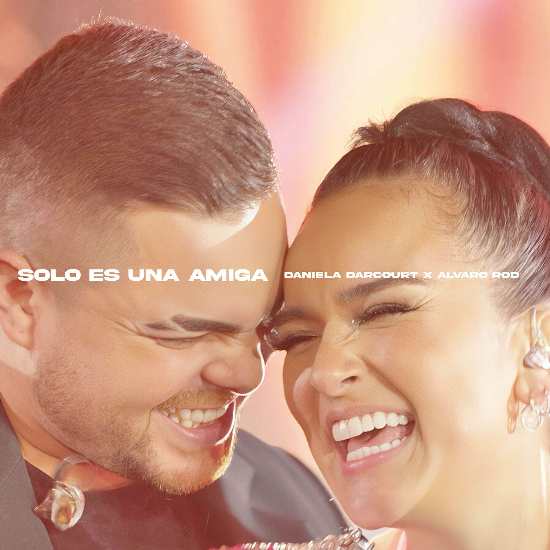 Album cover of Sólo Es una Amiga