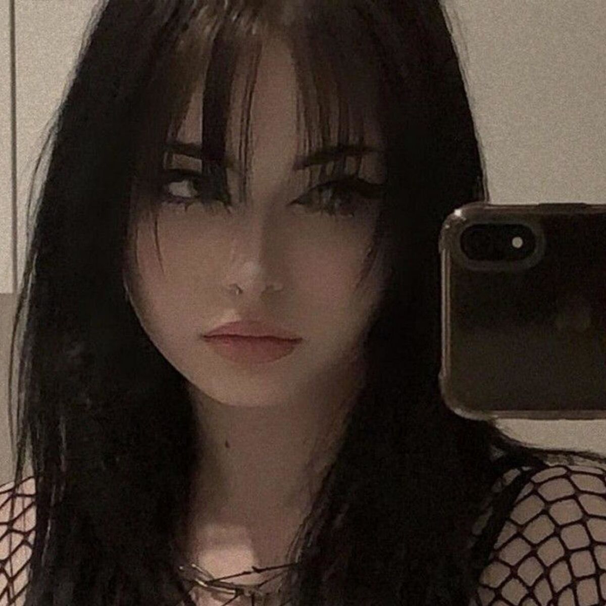 Album cover of trust issues (sped up looped) - girl i'm lying i'm on a few
