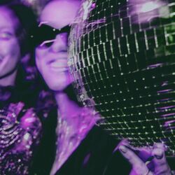 Cover of Waking Up (ESSEL Remix)