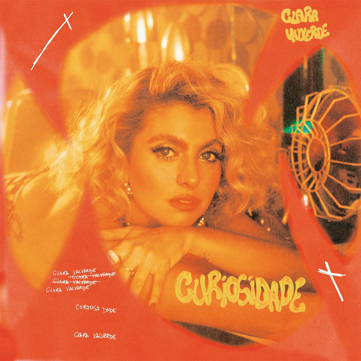 Album cover of curiosidade