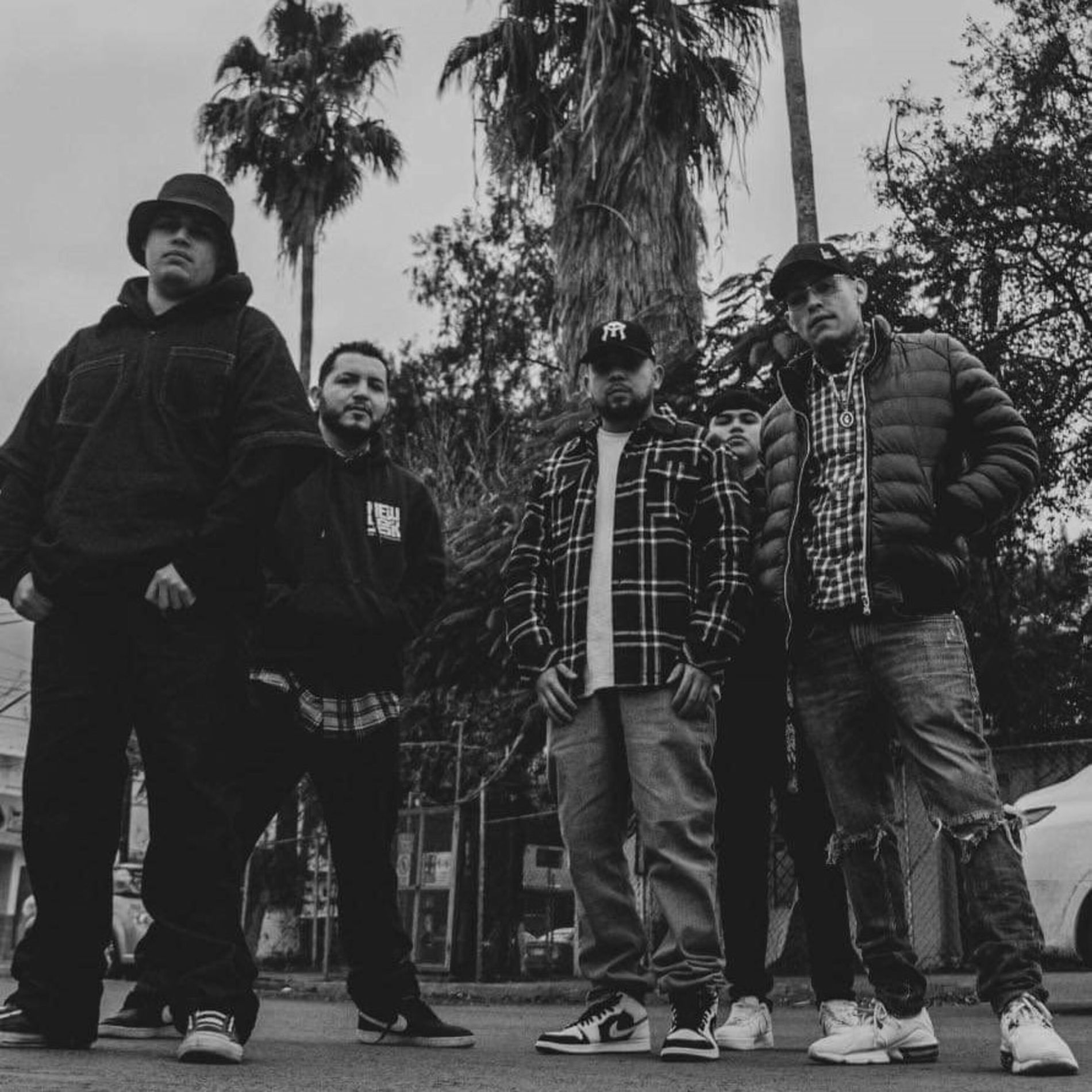 Album cover of No Salimos Del Barrio