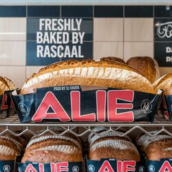 Cover of Alie