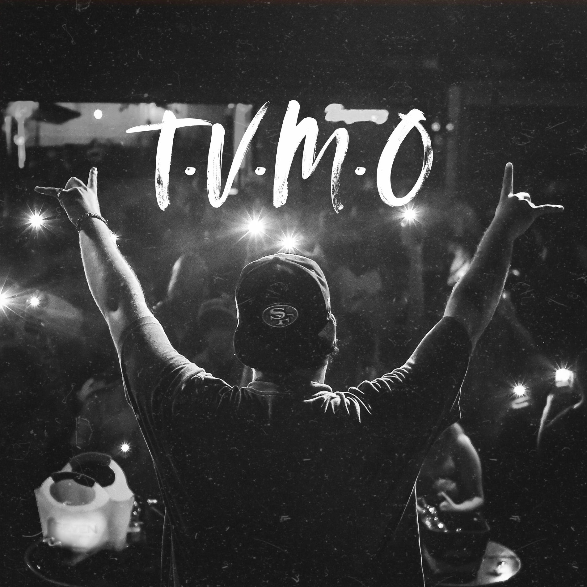 Album cover of T.V.M.O (Tantas Versões, Mesma Origem)