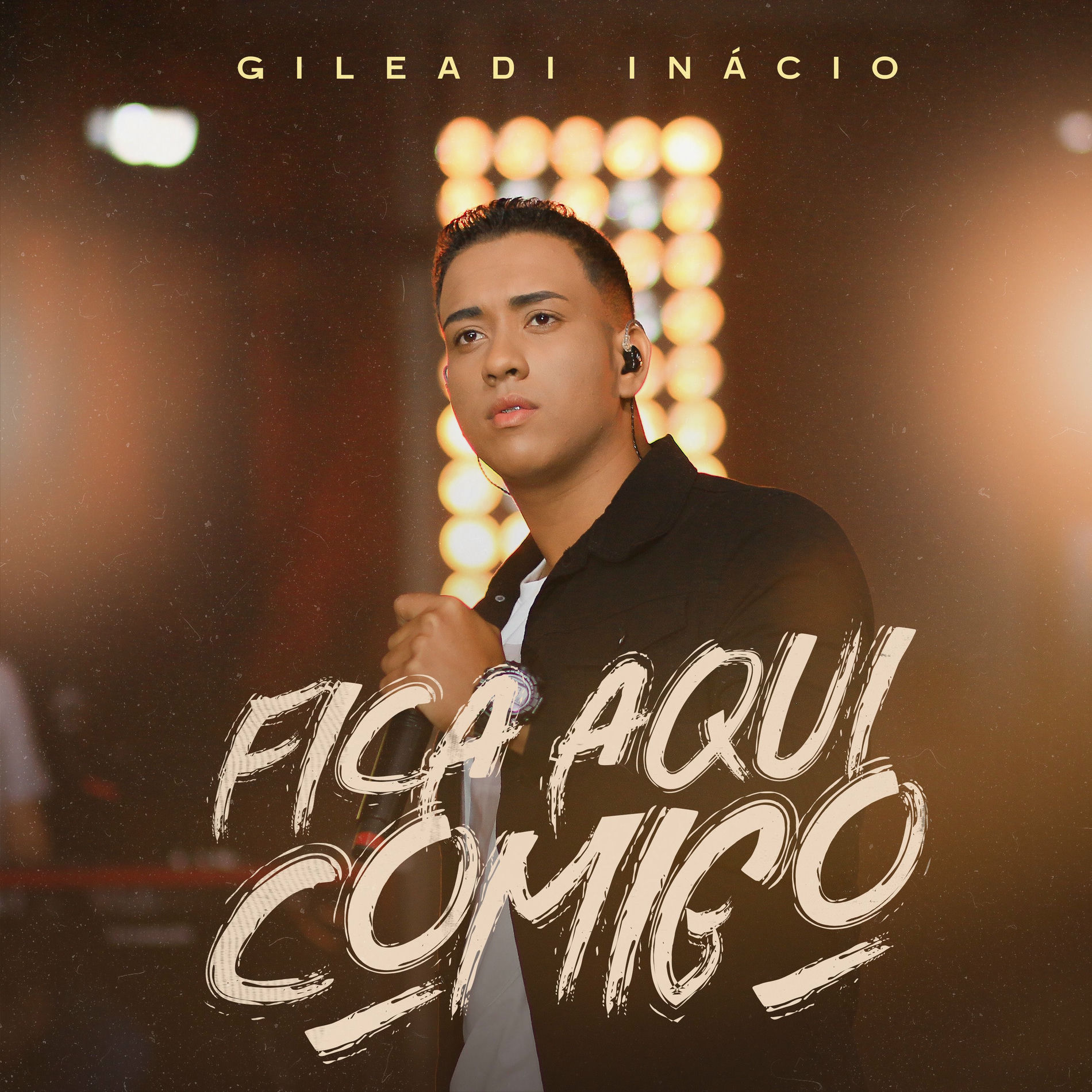 Album cover of Fica Aqui Comigo