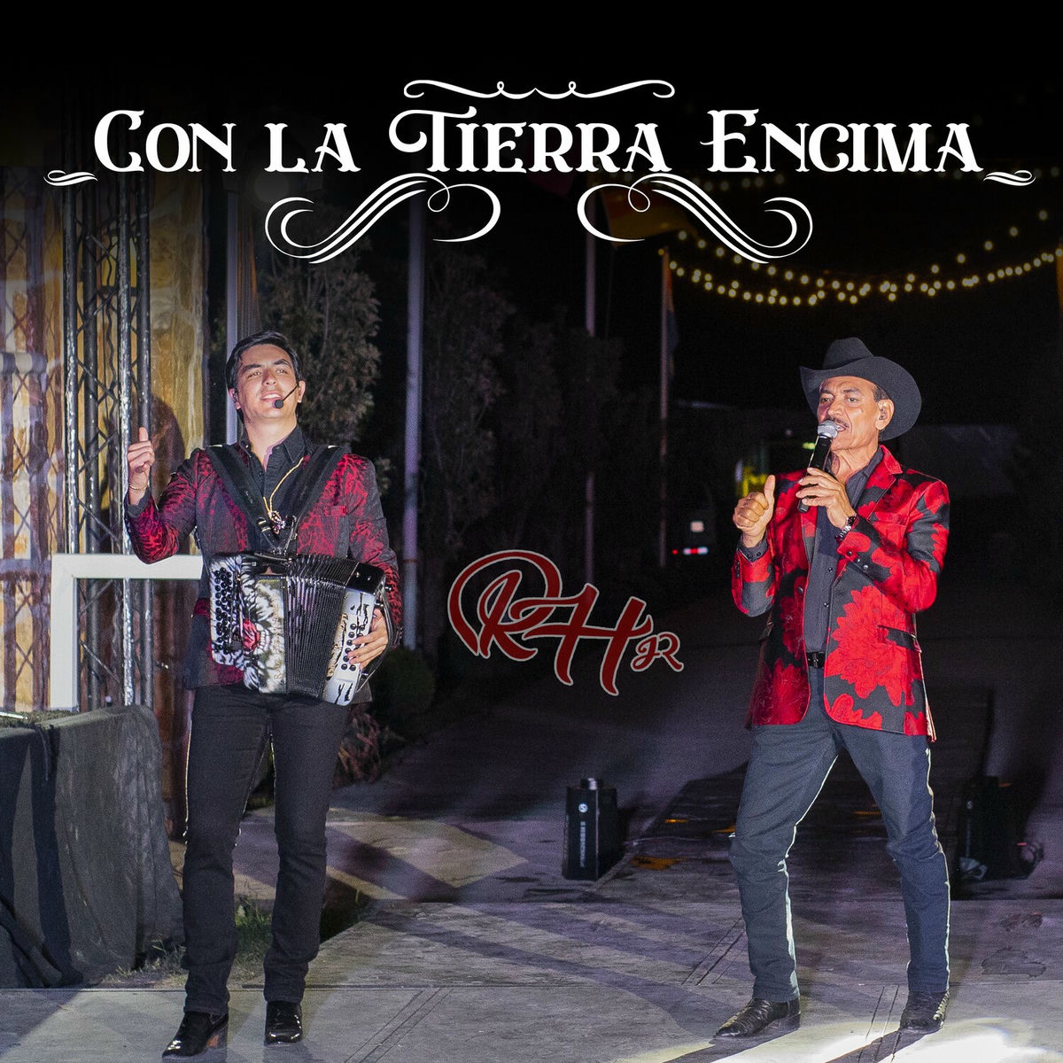 Album cover of Con La Tierra Encima