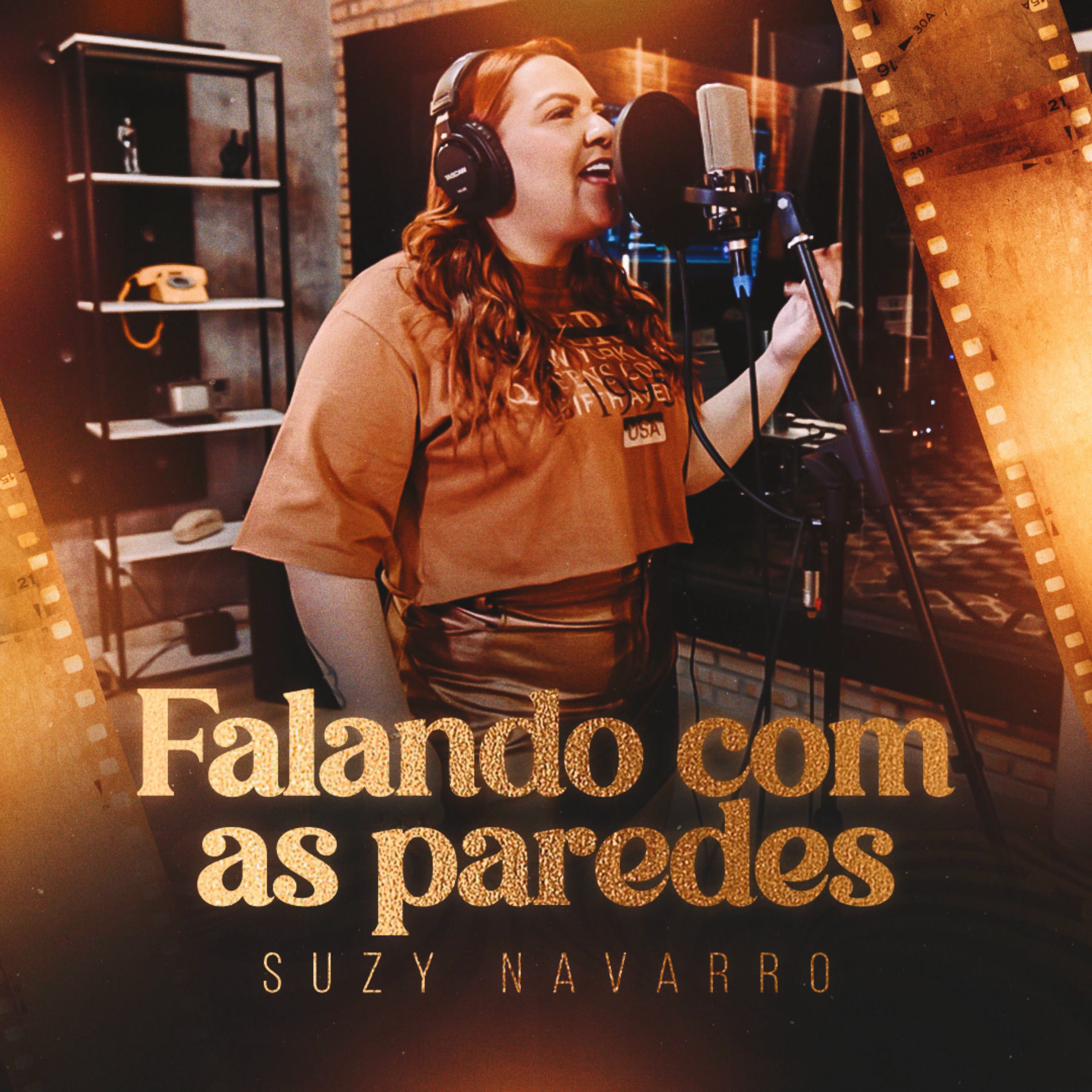 Album cover of Falando Com as Paredes
