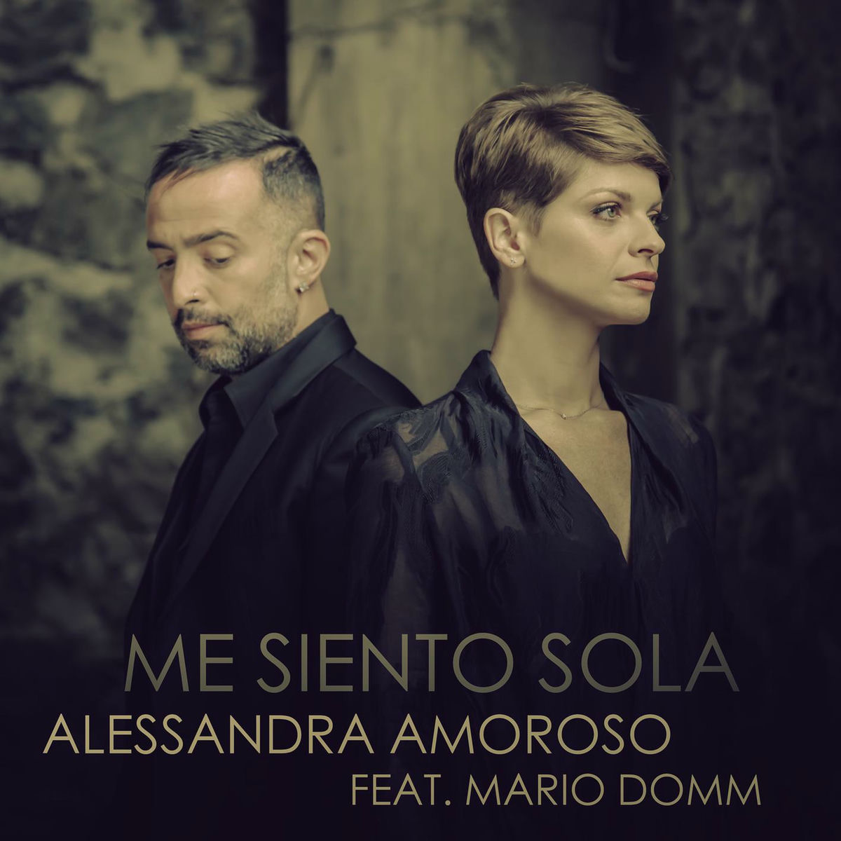 Album cover of Me siento sola (feat. Mario Domm)