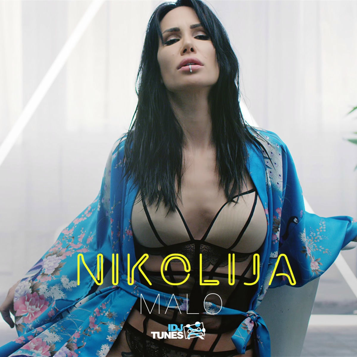 Album cover of Malo