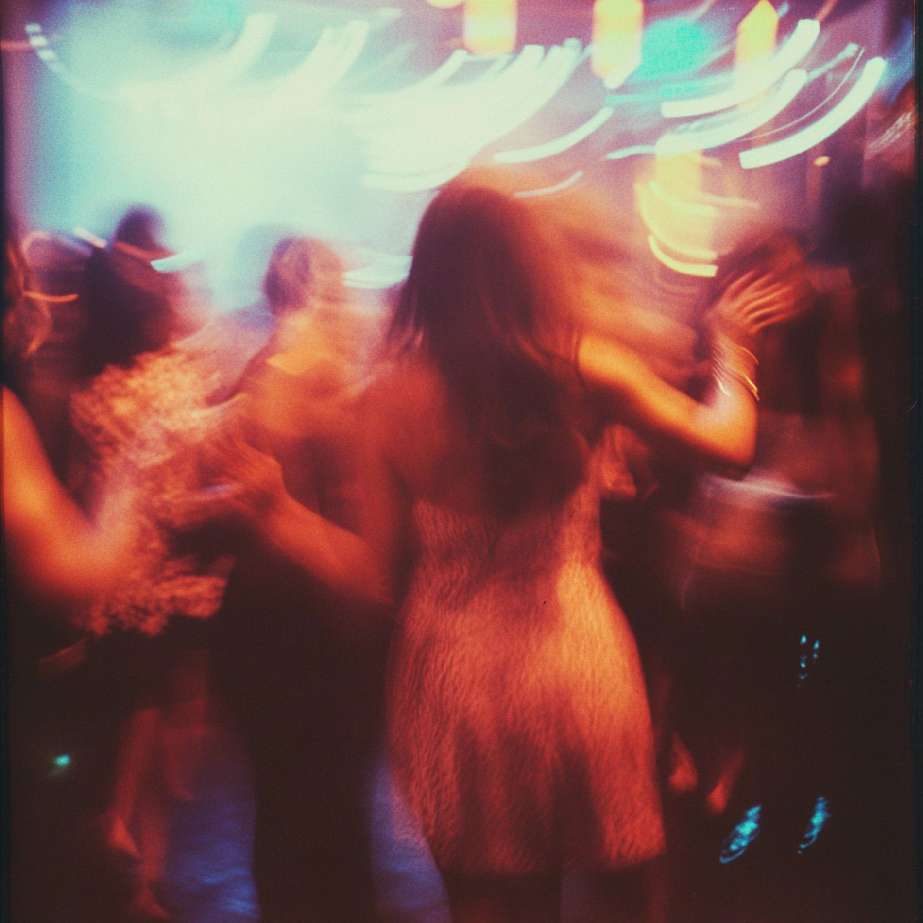 Album cover of apt (mamushi)