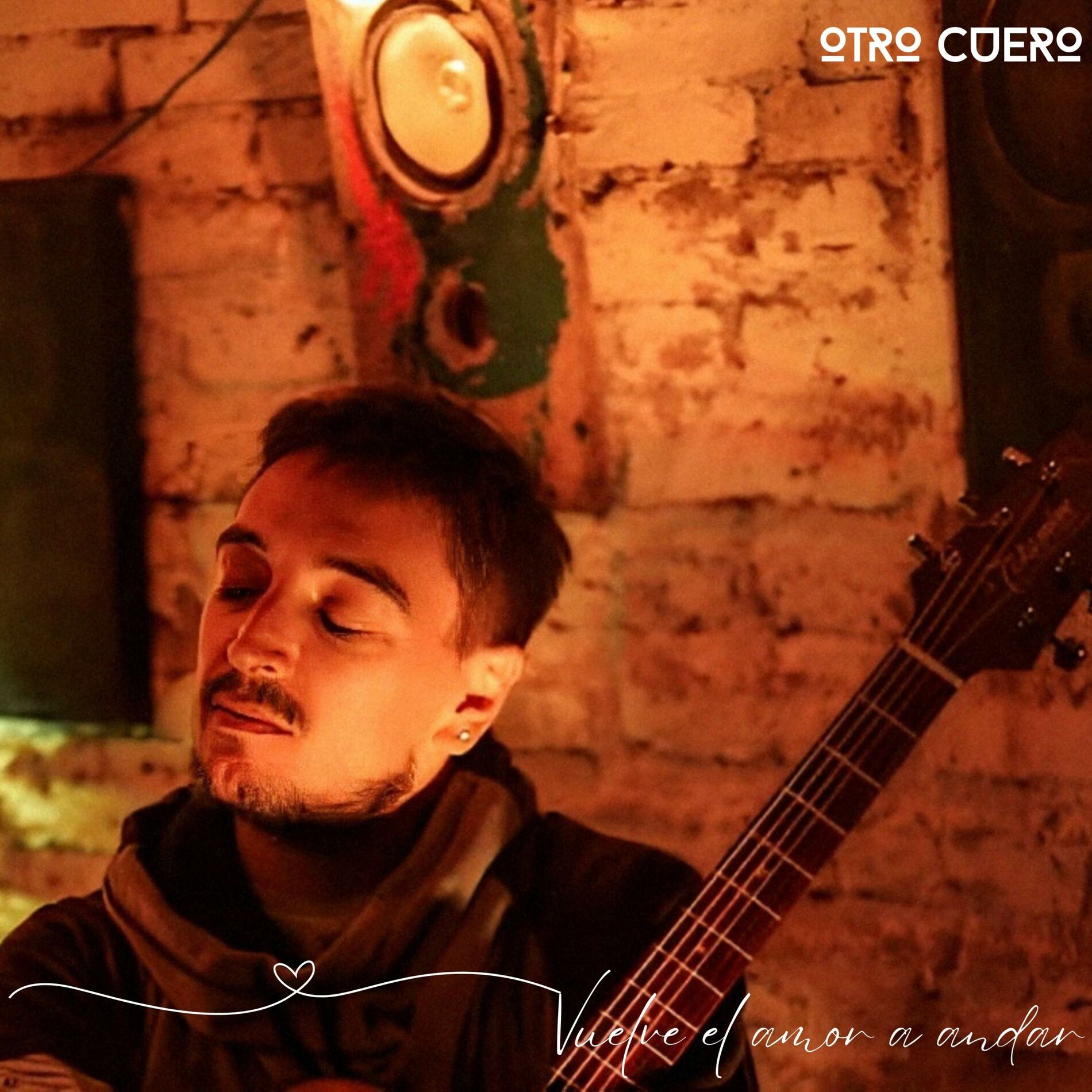 Album cover of VUELVE EL AMOR A ANDAR