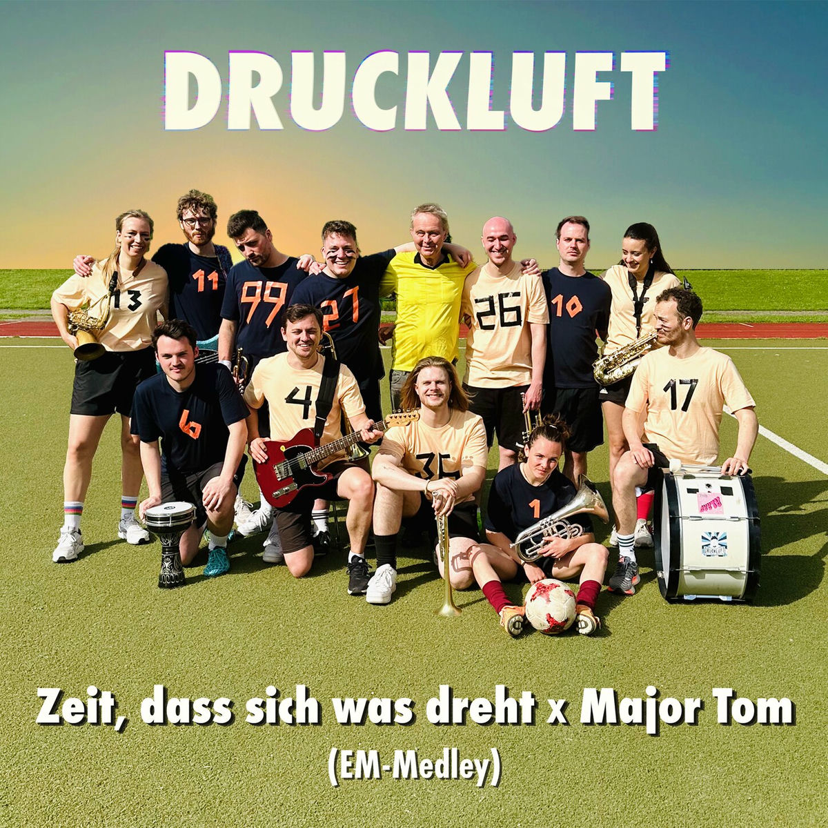 Album cover of Zeit, dass sich was dreht / Major Tom (EM Medley)