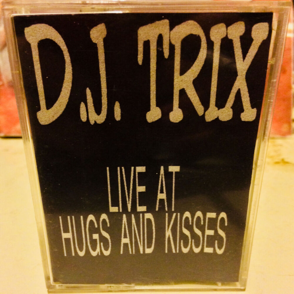 Picture of LIVE @ HUGZ & KISSEZ