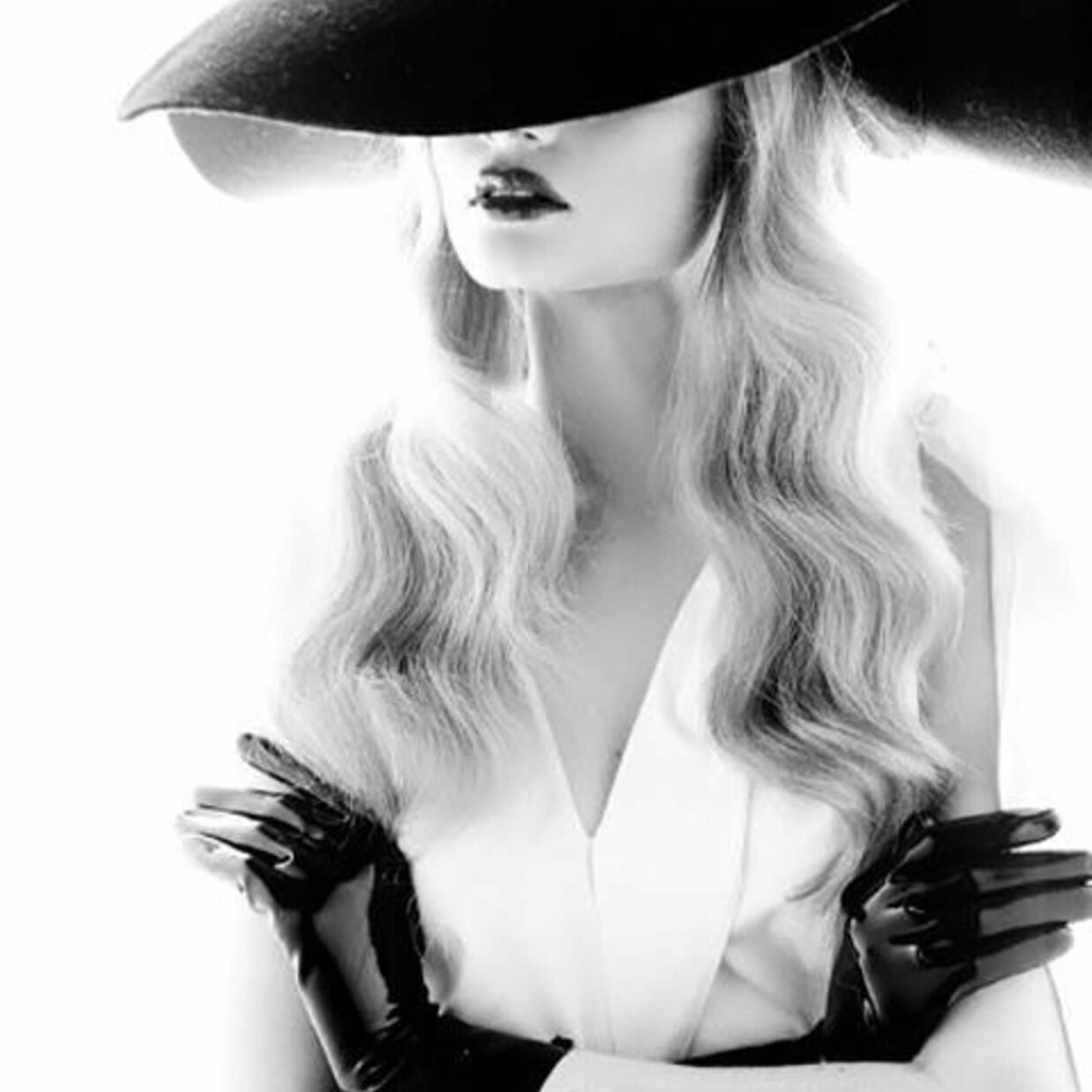 Album cover of Мадам (feat. Nikola)