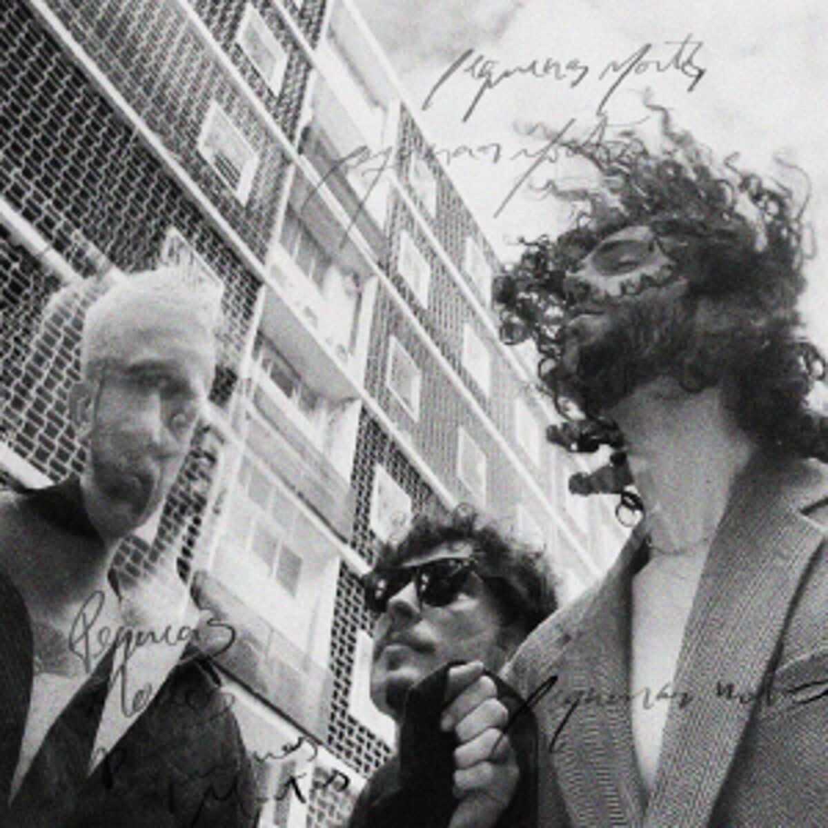 Album cover of Pequenas Mortes