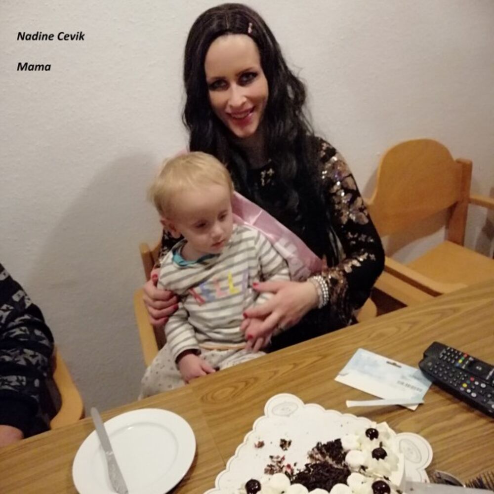 Picture of Mama